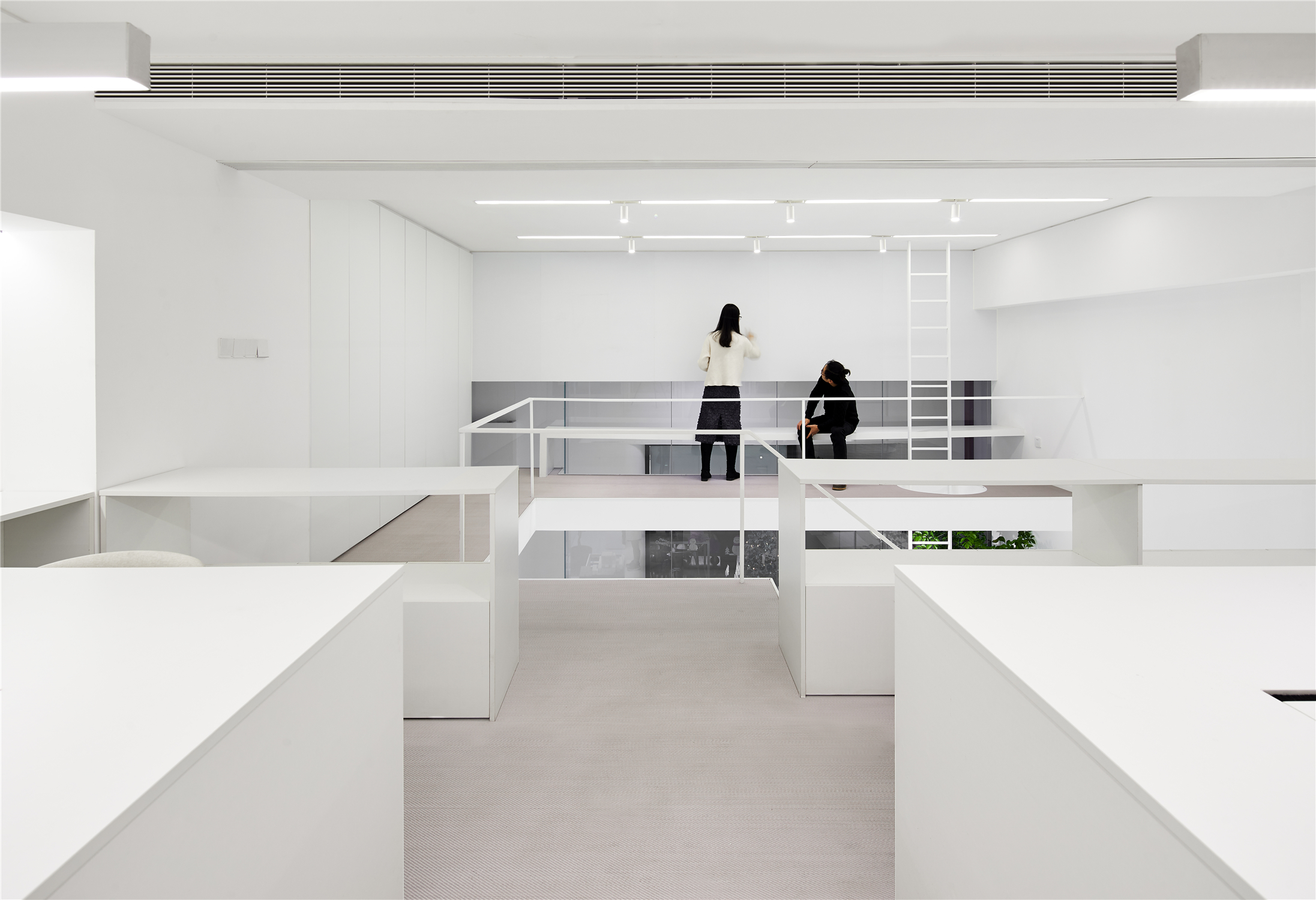 上海辦公室裝修極簡風格裝修設(shè)計效果圖-第1張圖片-上海古都建筑設(shè)計集團