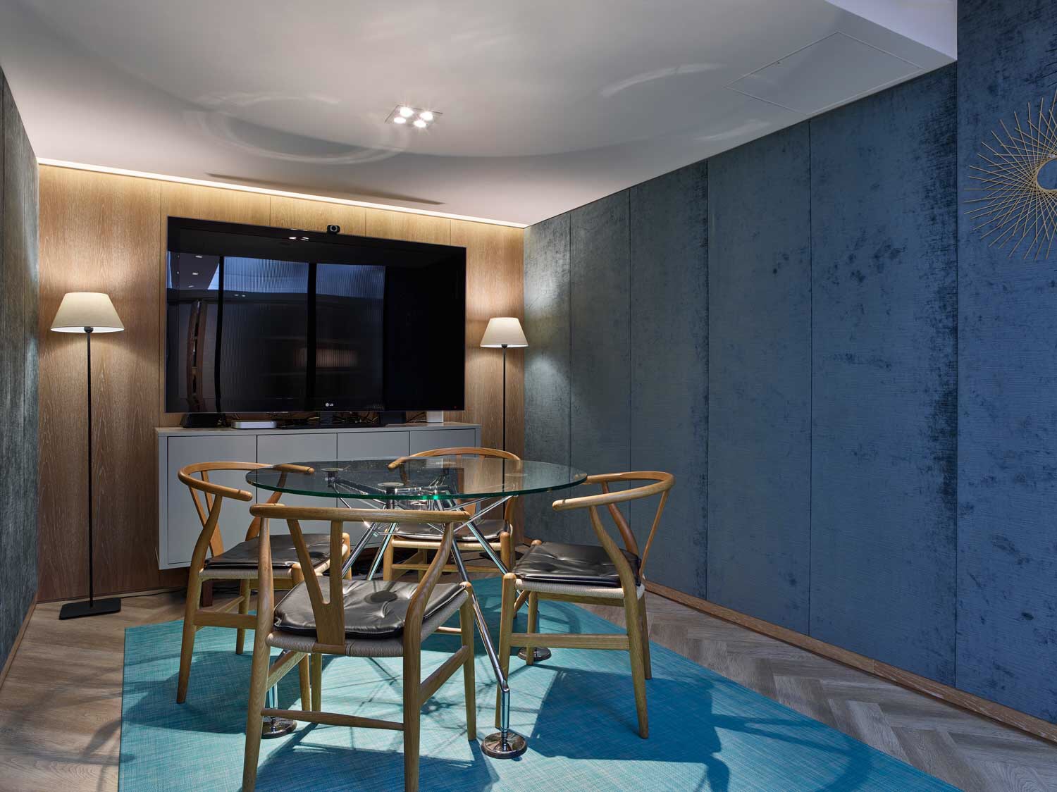 浦東新區(qū)180平多功能辦公室裝修設(shè)計-第1張圖片-上海古都建筑設(shè)計集團(tuán)