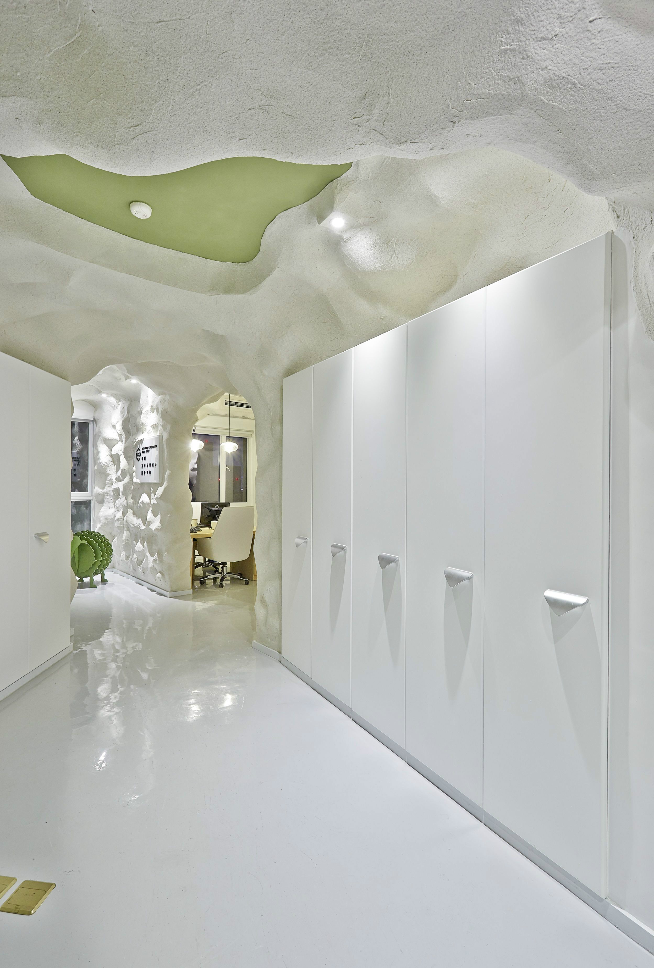 上海山洞風(fēng)格辦公室裝修設(shè)計效果圖-第5張圖片-上海古都建筑設(shè)計集團(tuán) 上海山洞風(fēng)格辦公室裝修設(shè)計效果圖-第5張圖片-上海古都建筑設(shè)計集團(tuán)