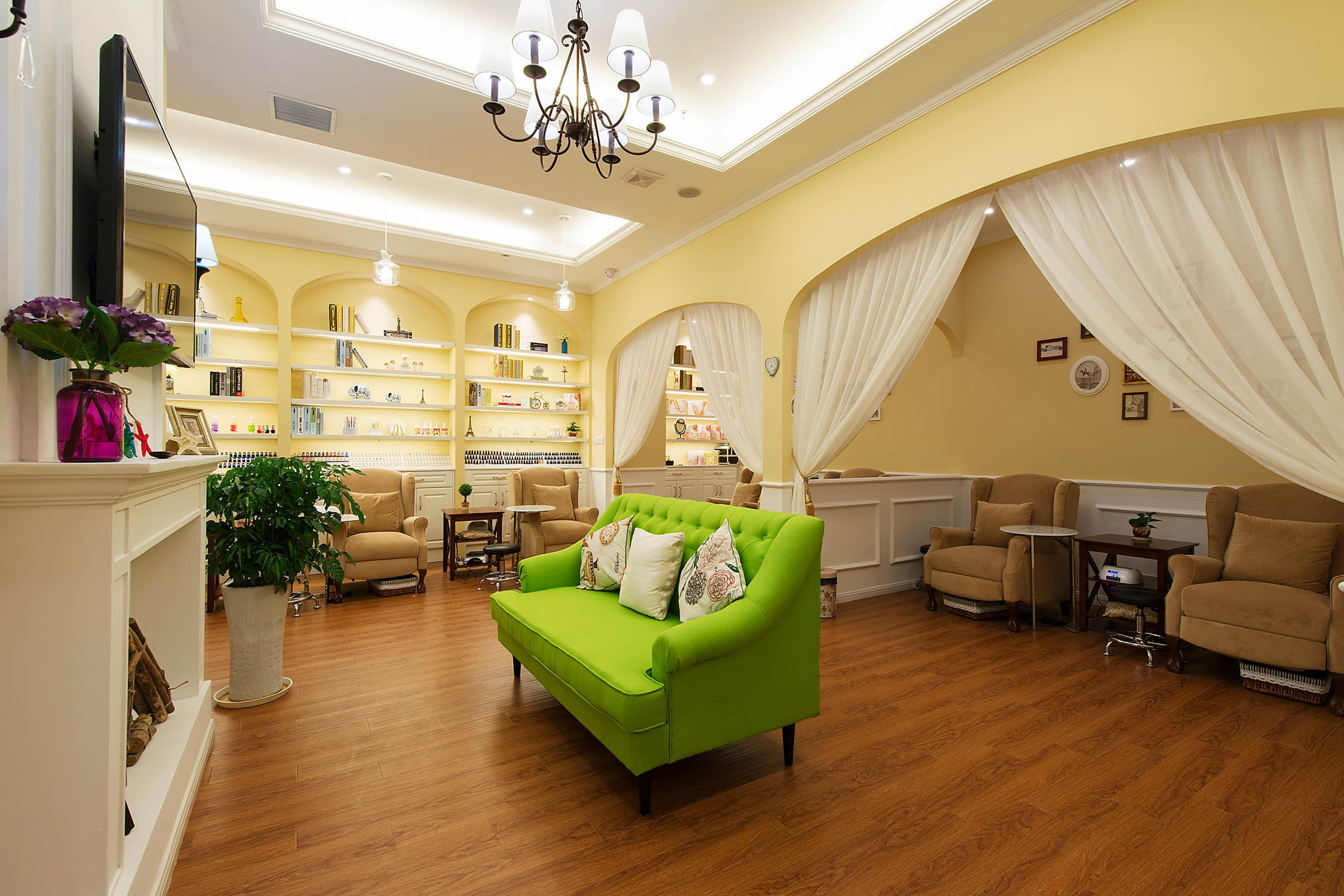 時尚清新美甲店裝修設(shè)計-第2張圖片-上海古都建筑設(shè)計集團(tuán)